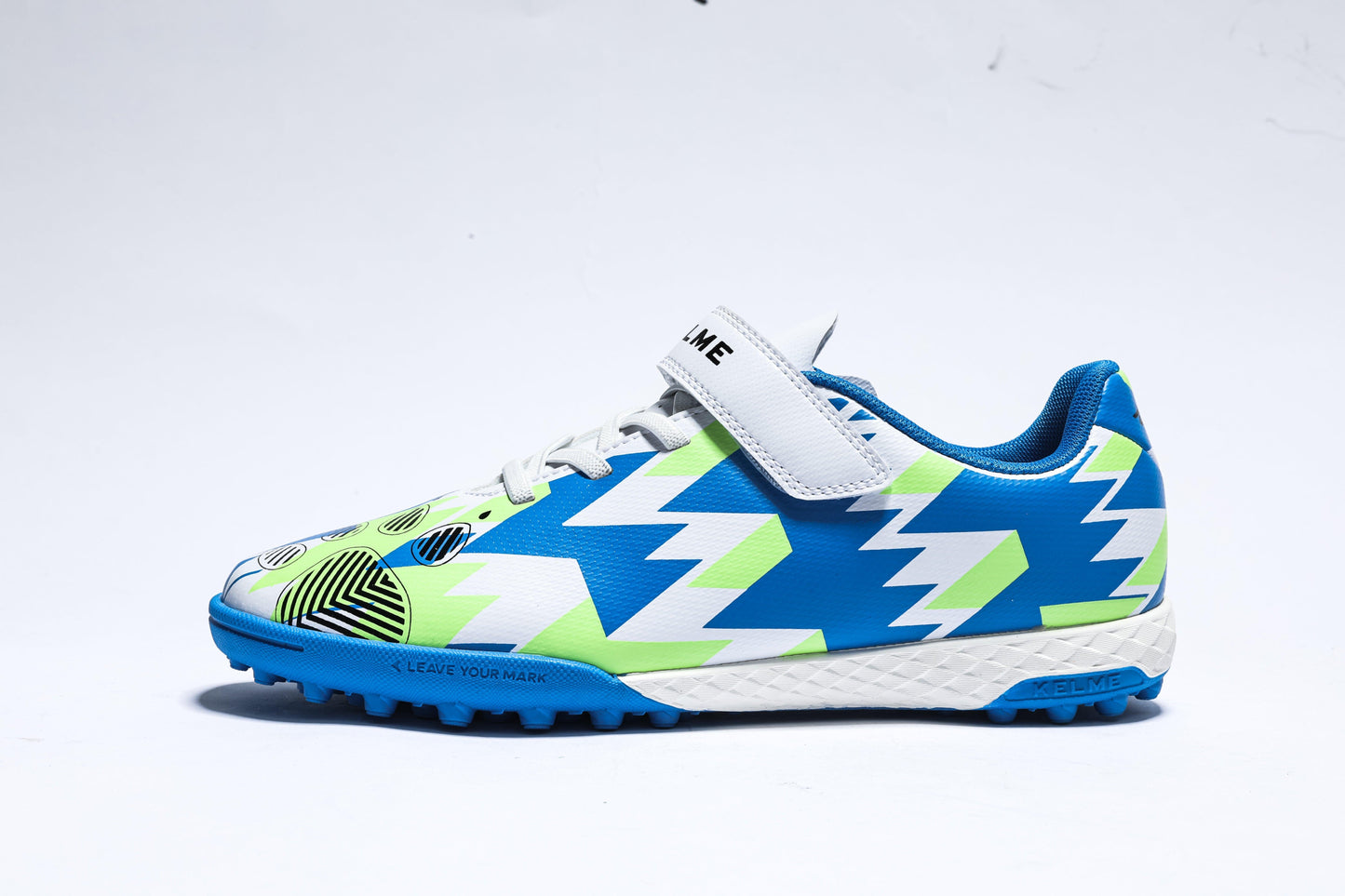 Kelme Stella 1.0.1 Kids TF Soccer Shoes