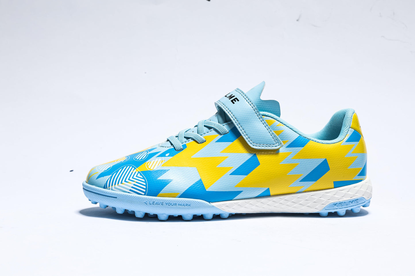 Kelme Stella 1.0.1 Kids TF Soccer Shoes