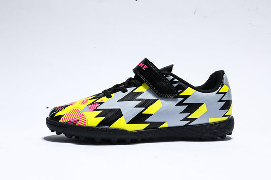 Kelme Stella 1.0.1 Kids TF Soccer Shoes